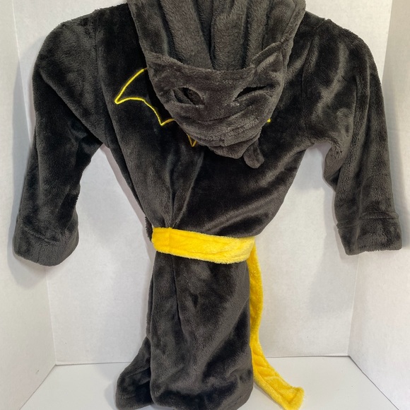 Komar Kids Batman XS (4/5) Robe Black Gold Polyester Pile Hooded Tie Belt - Picture 7 of 8